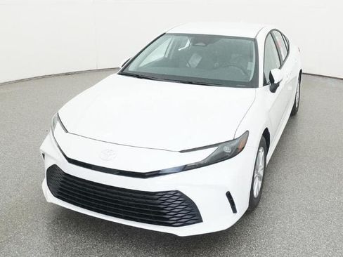 Used 2026 Toyota Camry LE FWD image 15