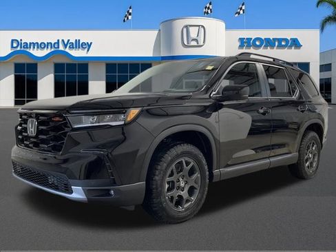New 2025 Honda Pilot TrailSport image 7