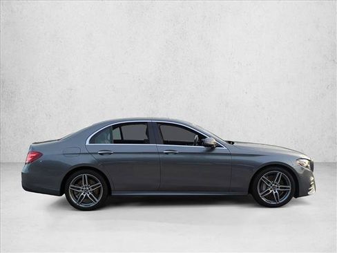 Used 2020 Mercedes-Benz E 450 4MATIC Sedan image 4