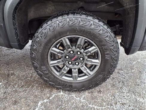 Certified 2024 GMC Sierra 1500 AT4X image 46