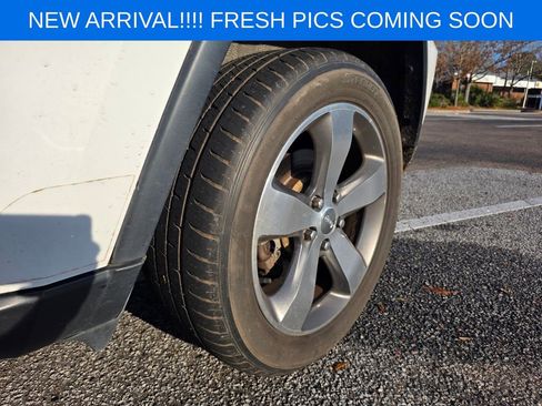 Used 2014 Jeep Grand Cherokee Limited image 6