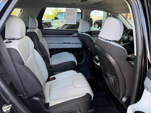 Used 2022 Hyundai Palisade SEL w/ Cargo Package FWD image 32