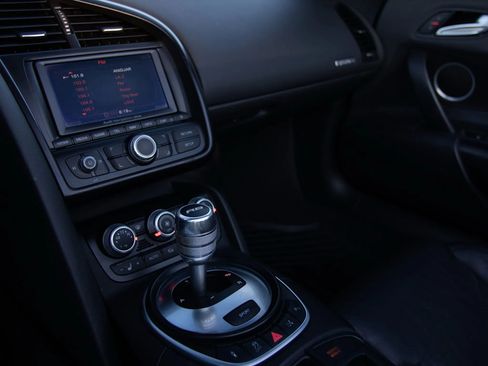 Used 2012 Audi R8 V8 image 48