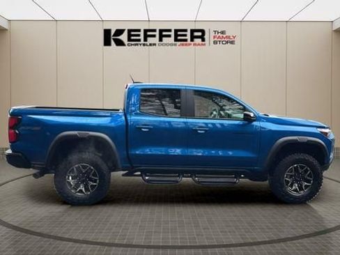 Used 2024 Chevrolet Colorado ZR2 w/ ZR2 Convenience Package III AWD/4WD image 8