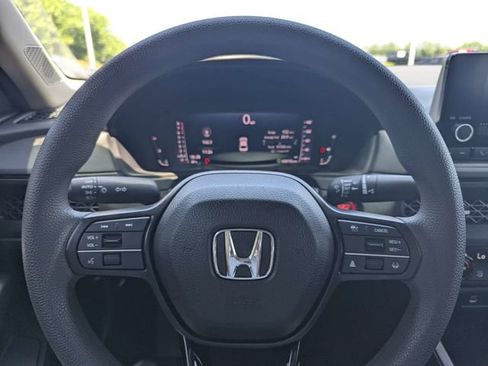 Used 2024 Honda Accord EX image 27