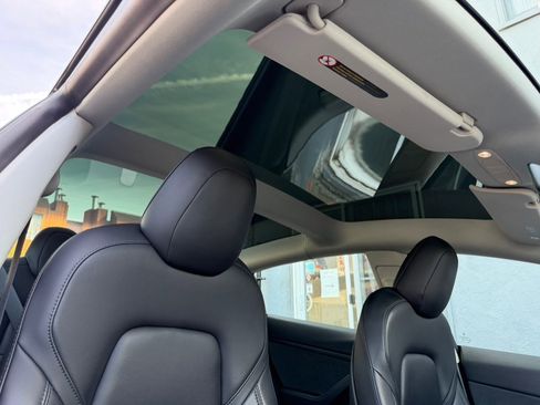 Used 2022 Tesla Model 3 Long Range image 30