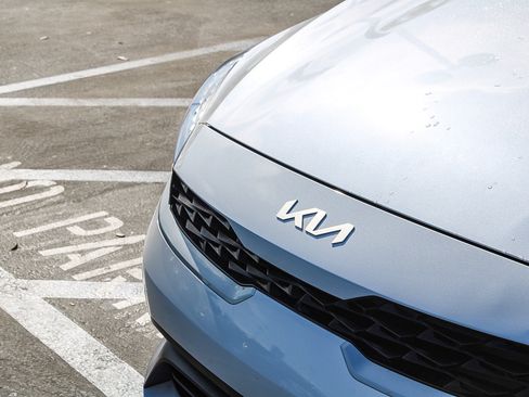 Used 2023 Kia Forte LXS FWD image 6