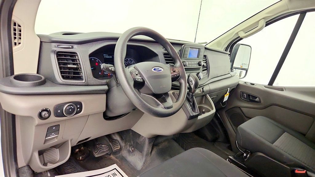 Used 2025 Ford Transit 250 Low Roof w/ Exterior Upgrade Package RWD image 11
