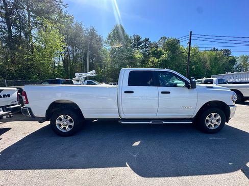 Used 2024 RAM 2500 Big Horn AWD/4WD image 3