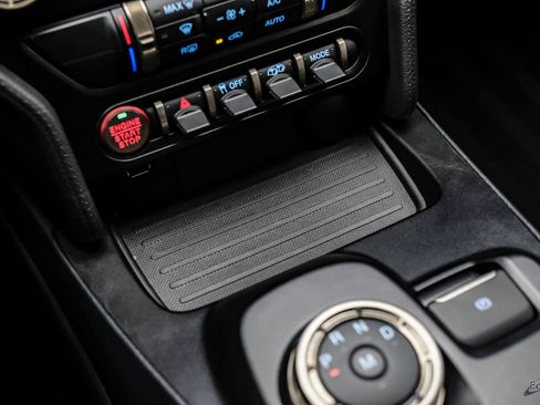 Used 2020 Ford Mustang Shelby GT500 w/ Carbon Fiber Track Pack RWD image 76