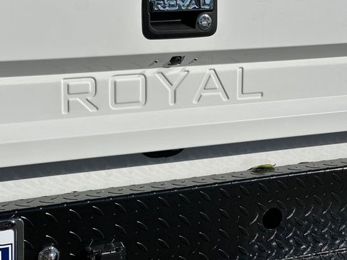 New 2026 Ford F250 XL w/ XL Chrome Package image 24