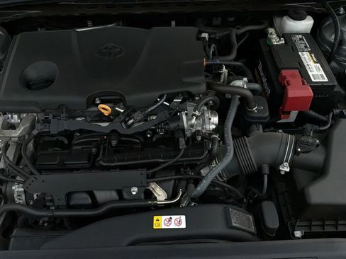 Used 2022 Toyota Camry SE w/ TRD Appearance Package (TMS) FWD image 22