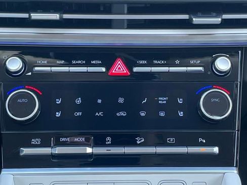 New 2025 Hyundai Santa Fe Calligraphy FWD image 29