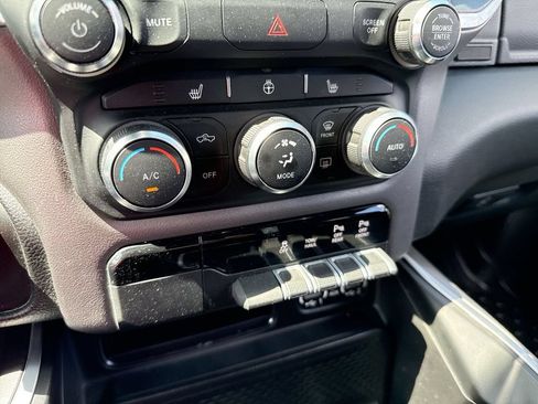 Used 2023 RAM 1500 Big Horn AWD/4WD image 18