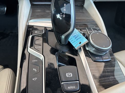 Used 2018 BMW 530e image 37