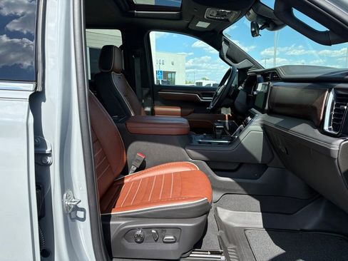 Used 2025 GMC Sierra 1500 Denali Ultimate AWD/4WD image 23
