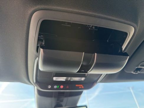 New 2026 GMC Acadia Denali w/ Super Cruise Package image 33