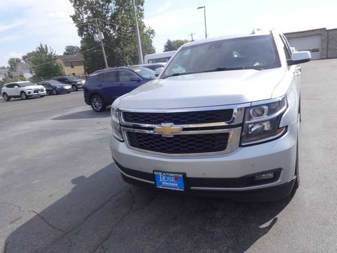 Used 2017 Chevrolet Tahoe LT image 2
