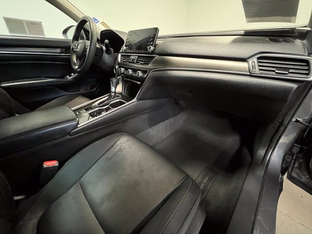 Used 2018 Honda Accord LX image 11