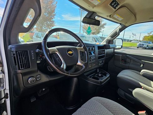 Used 2019 Chevrolet Express 3500 LT w/ LT Preferred Equipment Group image 12