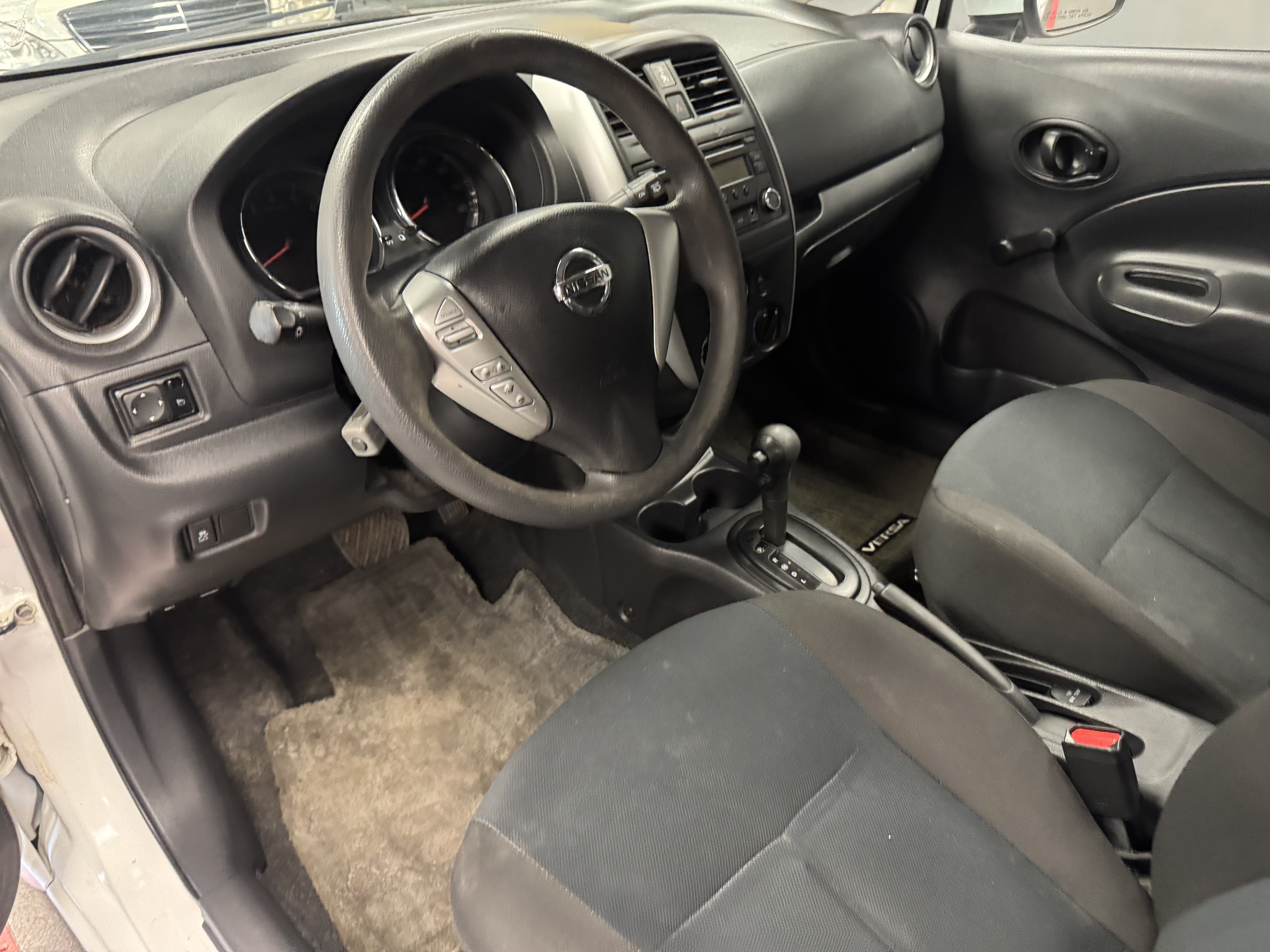 Used 2015 Nissan Versa Note S Plus FWD image 9