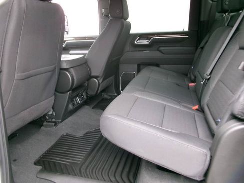 Used 2026 GMC Sierra 2500 SLE w/ SLE Value Package; AWD/4WD image 9
