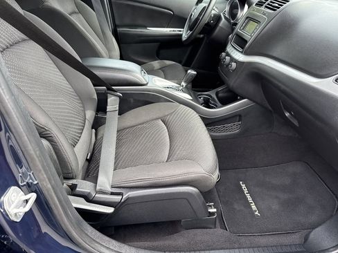 Used 2014 Dodge Journey SXT FWD image 13
