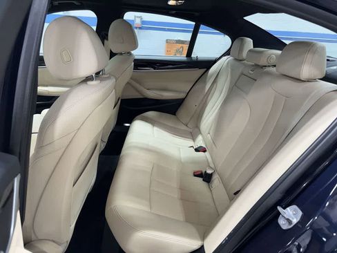Used 2019 BMW 530i xDrive 530i xDrive w/ Convenience Package image 17