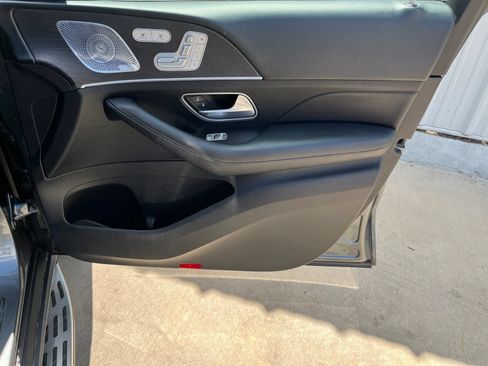 Used 2020 Mercedes-Benz GLS 450 4MATIC image 17