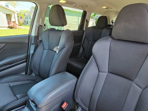 Used 2023 Subaru Ascent Premium w/ Convenience Package AWD/4WD image 18