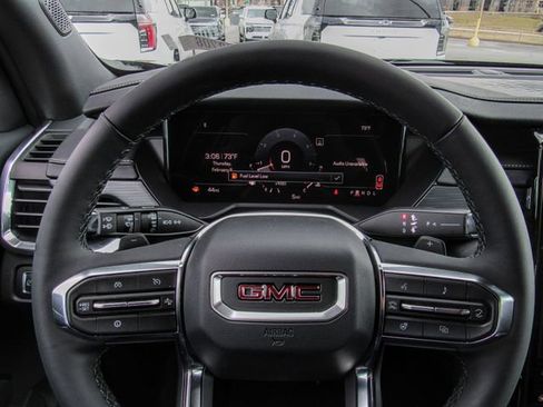 New 2025 GMC Acadia Elevation image 23