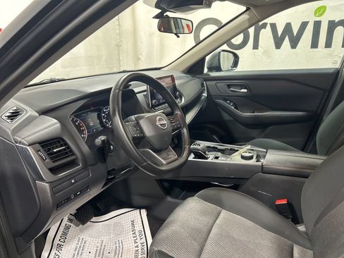 Used 2025 Nissan Rogue SV AWD/4WD image 21