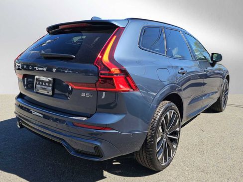 New 2026 Volvo XC60 B5 Ultra w/ Protection Package Premier AWD/4WD image 3