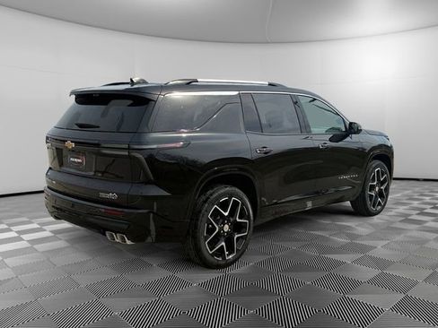 New 2026 Chevrolet Traverse High Country w/ LPO, Floor Liner Package AWD/4WD image 3
