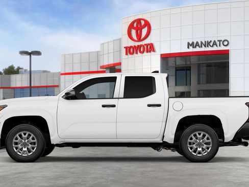 Used 2025 Toyota Tacoma SR image 34