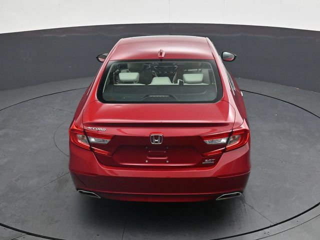 Used 2018 Honda Accord Touring image 25