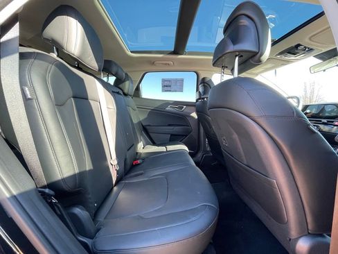 New 2026 Kia Sportage EX w/ EX Panorama Roof Package FWD image 30