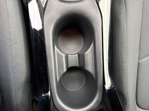 Used 2020 Toyota Corolla LE image 21