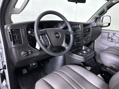 New 2025 Chevrolet Express 2500 w/ Driver Convenience Package image 41