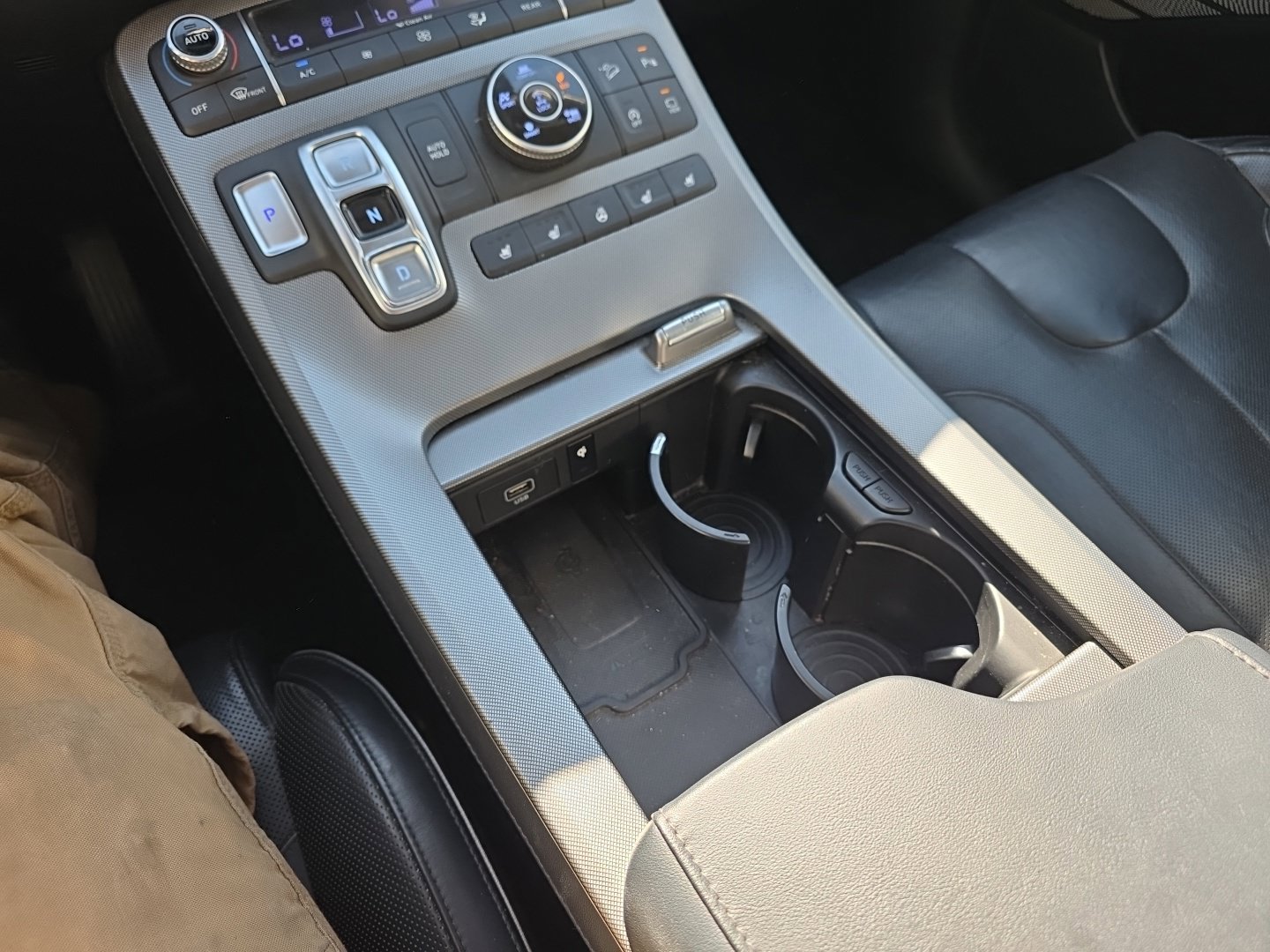 Used 2020 Hyundai Palisade Limited AWD/4WD image 18