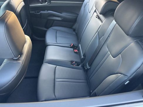 New 2026 Kia Sorento EX AWD/4WD image 33