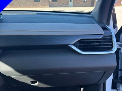 Used 2026 GMC Acadia Elevation w/ Elevation Premium Package FWD image 30