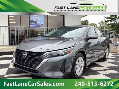 Used 2025 Nissan Sentra S FWD image 1