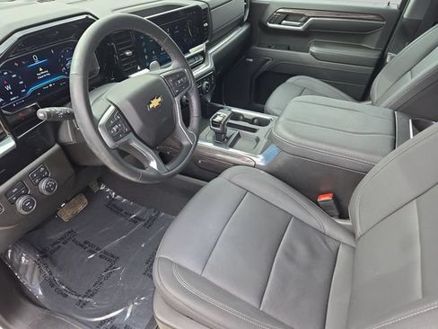Used 2023 Chevrolet Silverado 1500 LTZ AWD/4WD image 18