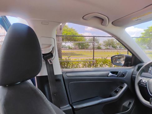 Used 2016 Volkswagen Jetta S FWD image 58