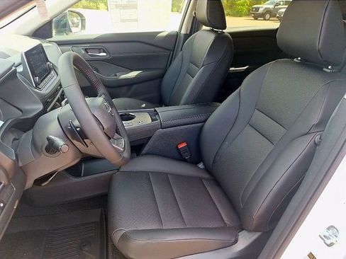 Certified 2026 Nissan Rogue Dark Armor FWD image 10