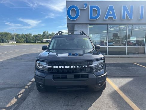 New 2025 Ford Bronco Sport Outer Banks w/ Outer Banks Tech Package+ image 2