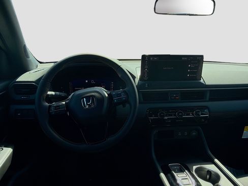 New 2026 Honda Pilot Sport image 18