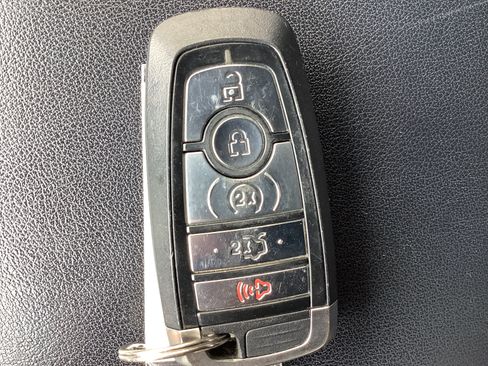 Used 2019 Ford Edge ST w/ Equipment Group 401A AWD/4WD image 16