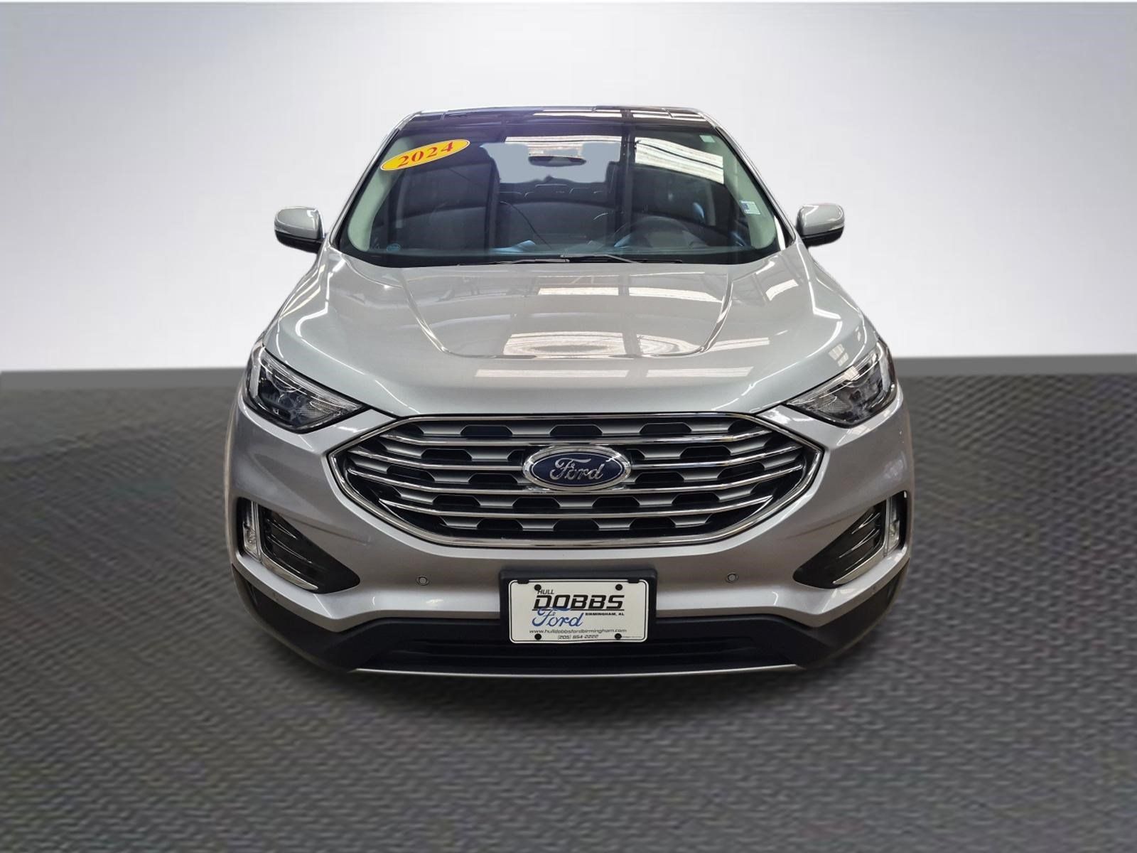 Certified 2024 Ford Edge Titanium AWD/4WD image 3